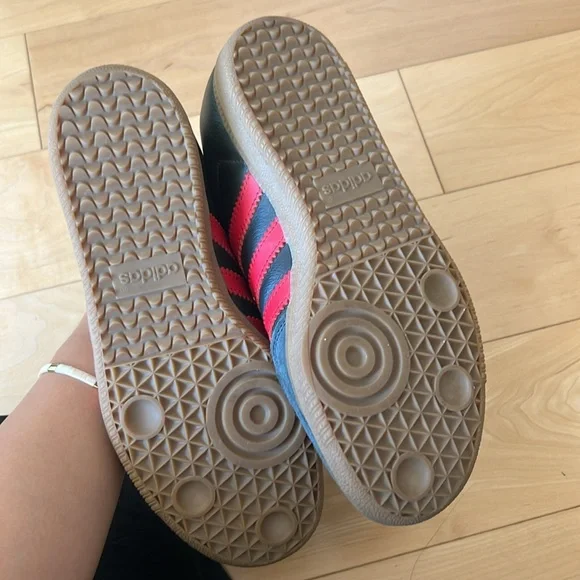 COPY - Adidas Sambas (Blue and Red OG Carbon Scarlet) - Picture 2 of 4